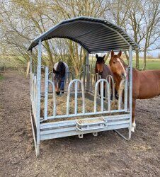 Round Rack with 8 Feeding Slots